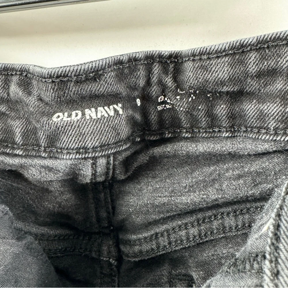 Old Navy Black Wash High-Waisted Jean Shorts – Size 8 - Picture 5 of 7